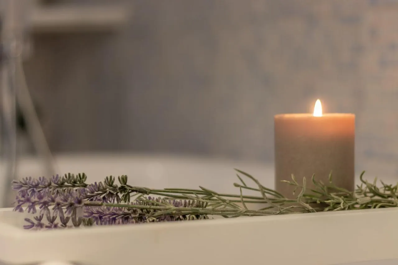 לינה וארוחת בוקר Baricella House Garden Loft